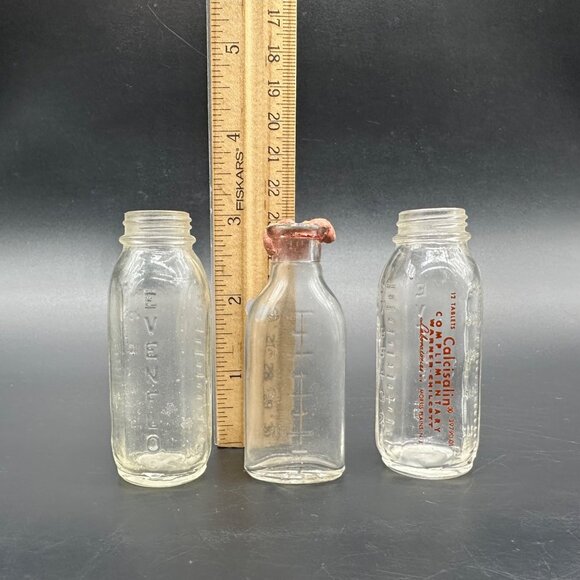 Vintage Glass Baby Bottles Evenflo Calcisalin Sample 1950s Nursery Decor - Picture 10 of 10